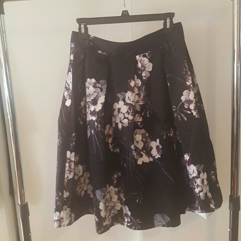 Silky Floral skirt
